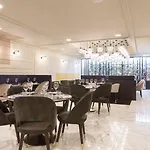 The Fritz Königsallee 4*